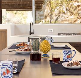 3 bedroom villa with pool and tennis court in Sicily, sleeps 6-8